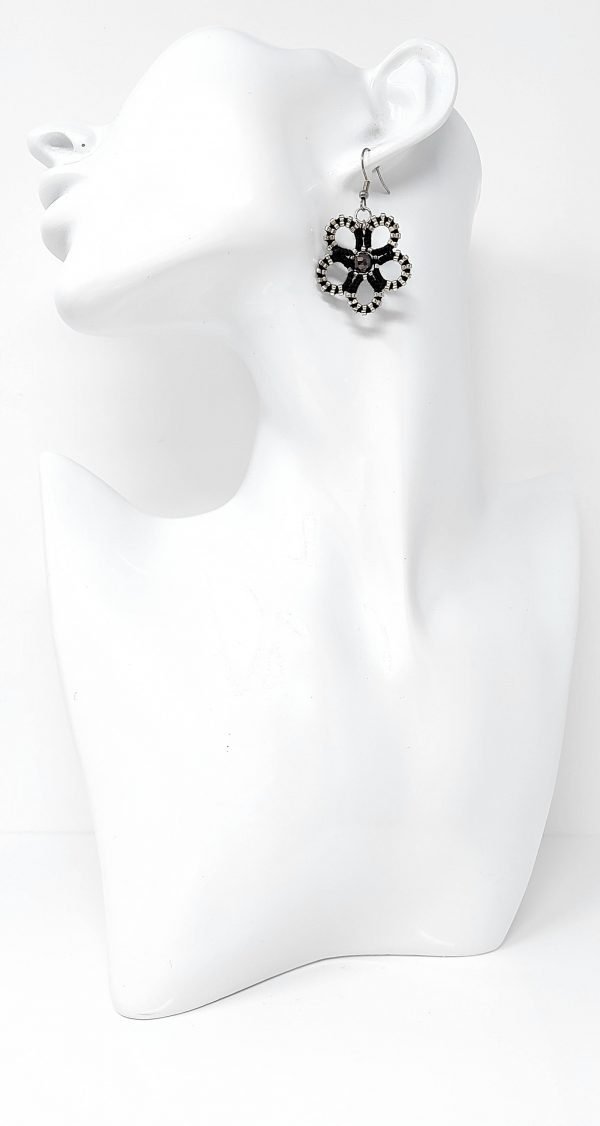 ohrringe ohrschmuck ohrhänger schwarz silber blume klein edelstahl