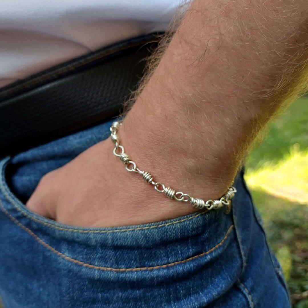 herrenarmband aus edelstahl spiralförmig