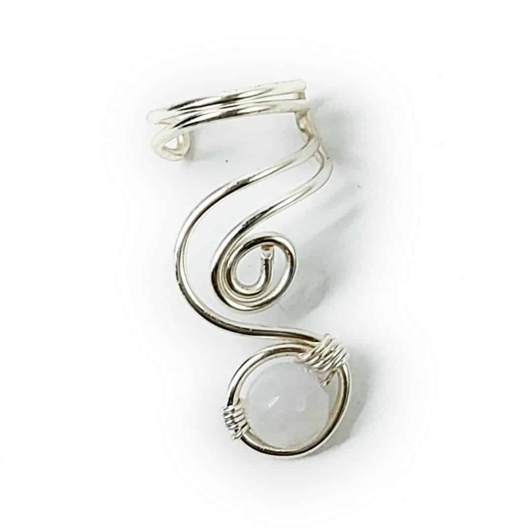 Ear Cuff "Vortex" Silber/Mondstein – Bild 3