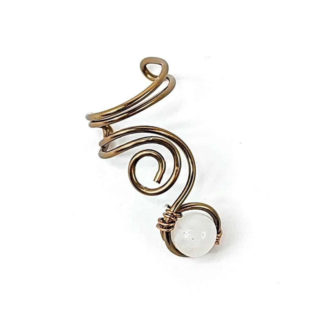 Ear Cuff "Vortex" Antikbronze/Mondstein – Bild 3