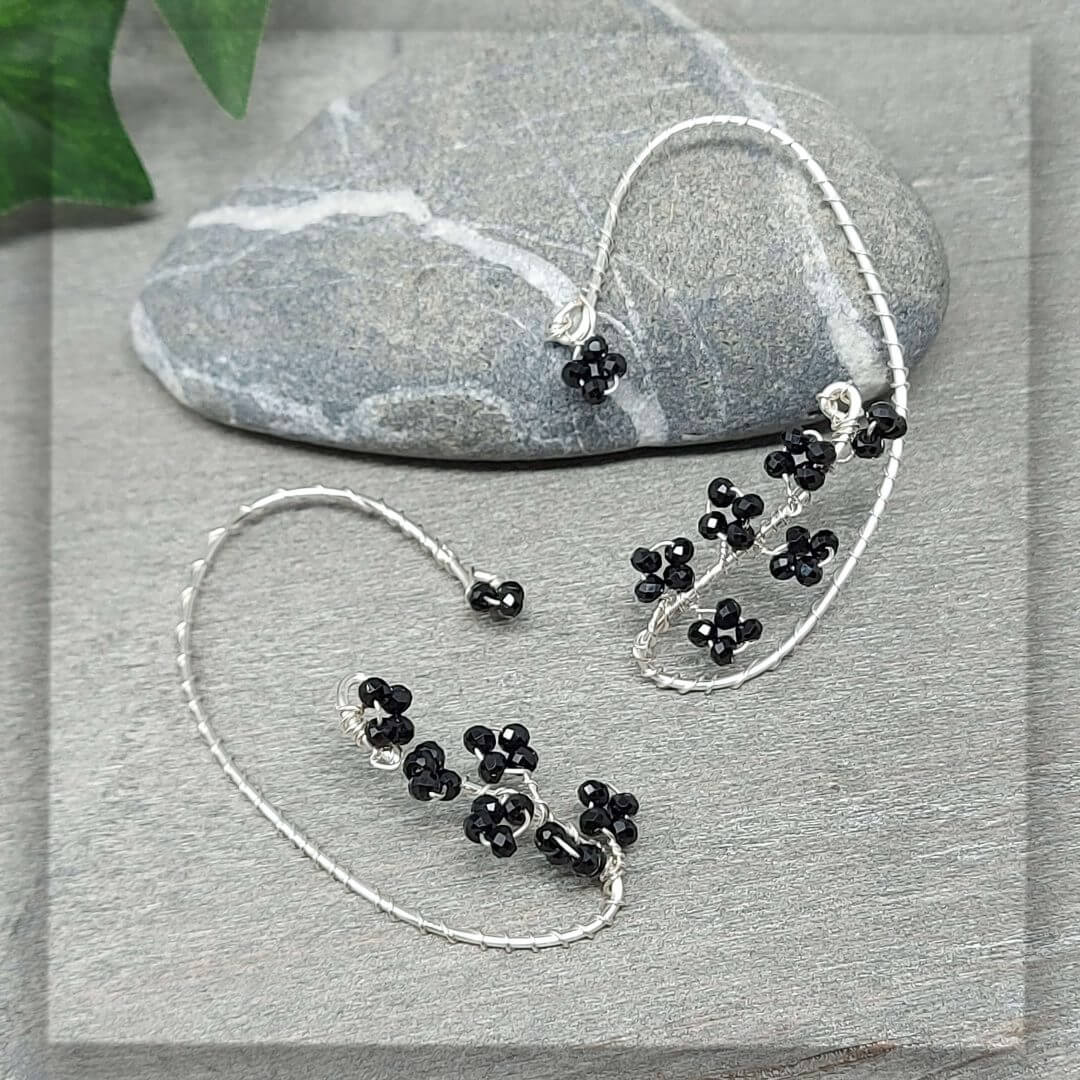 ohrmanschette ohrklemme ear cuff silber versilbert edelstein spinell edelsteinschmuck elfenschmuck