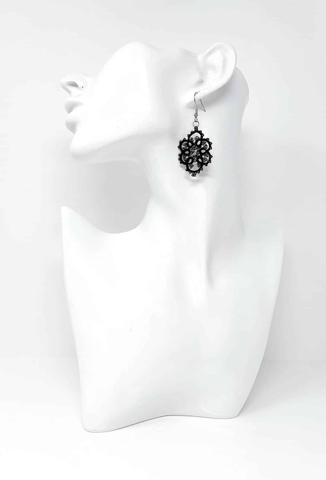 ohrringe ohrschmuck ohrhänger pusteblume schwarz anthrazit glasperlen