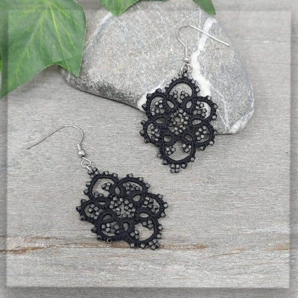 ohrringe ohrschmuck ohrhänger pusteblume schwarz anthrazit glasperlen